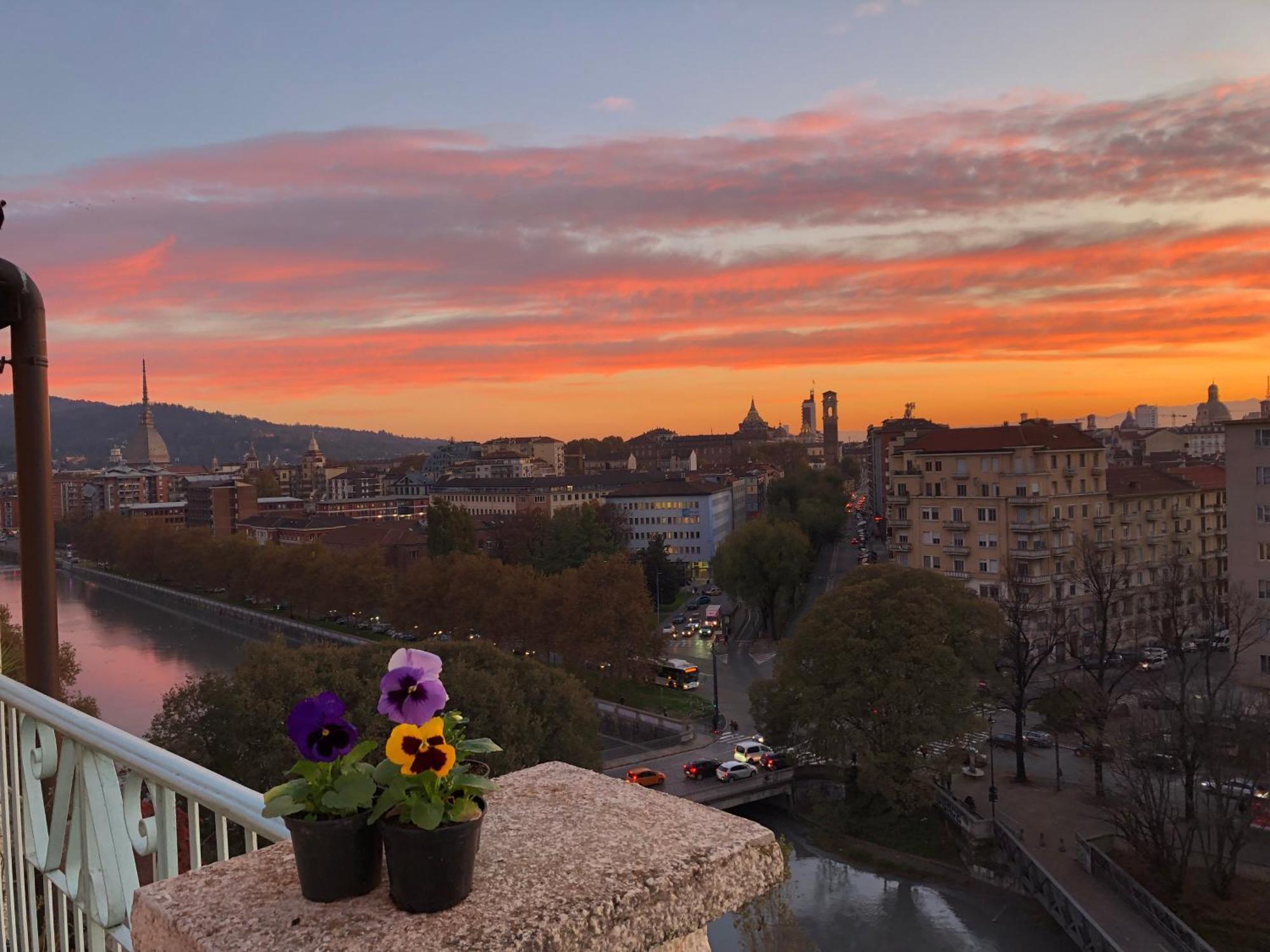 Апартаменти Attico Ellen Terrazza Con Vista Турин Екстер'єр фото